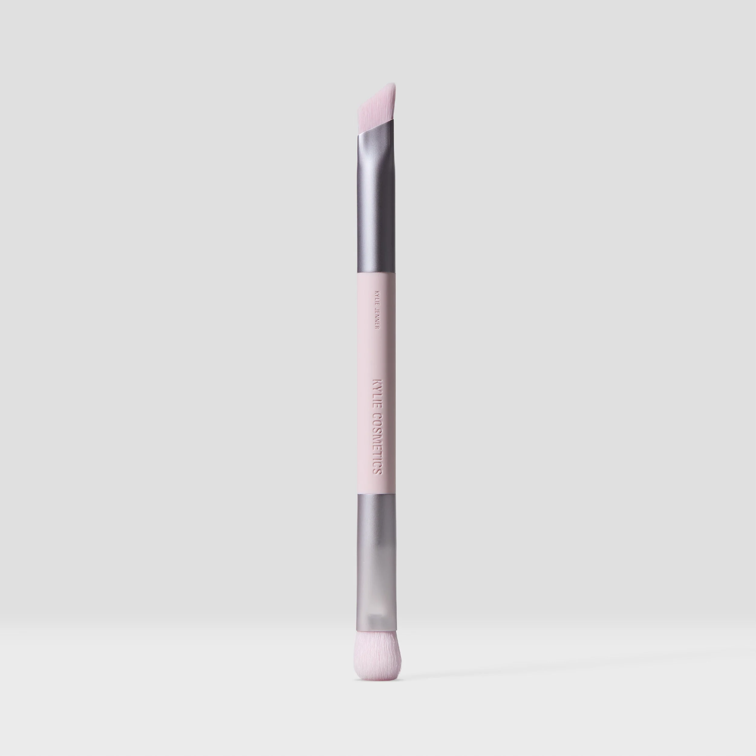 Precise Sculpting Complexion Brush 05